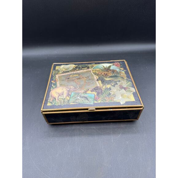 Map Of Africa Travel Music Box 7" Song and Storage Container w/ Mirror - Picture 7 of 8